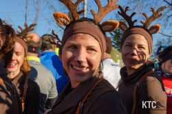 2025-11-30 Winterrung Graz Rentiere - DSC_0649